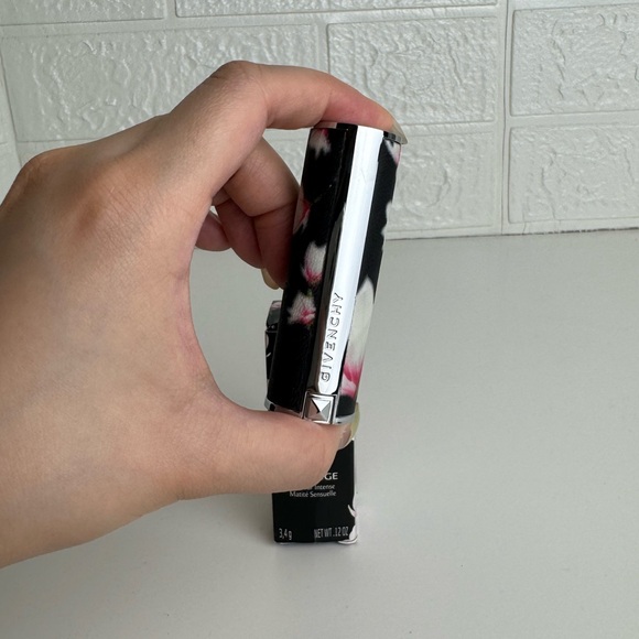 BRAND NEW Givenchy Limited Edition Le Rouge Lipstick #306 Carmin Escarpin - Picture 3 of 5